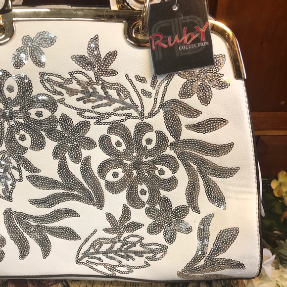 Ruby Collection Purse NEW! w/ Tags - Picture 3 of 11